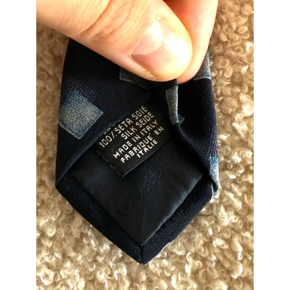 Armani Collezioni Blue Geometric Silk Mens Neck Tie W: 3 1/2'' x L: 55